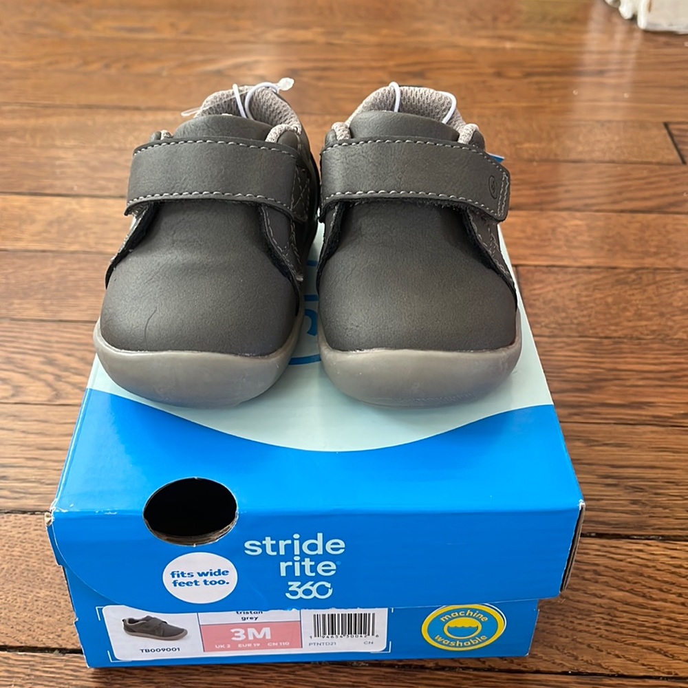 Stride Rite 360 first walker shoe in gray “leather” color. Brand new with tags